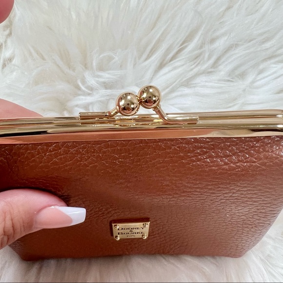 DOONEY & BOURKE Pebbled LEATHER Large Framed KISS LOCK COIN Purse TAN BROWN - Picture 3 of 8